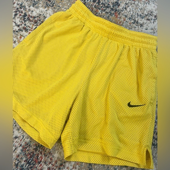Men Nike Shorts - Picture 2 of 5